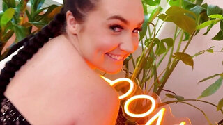 Emily Norman plays with herself before sex with Zac wild