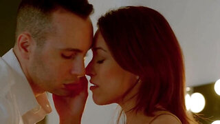 Skinny superstar wants hardcore sex before the show