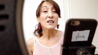 A blond lad getting his penis sucked by a thick PAWG