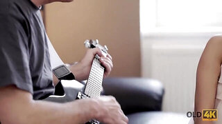 Babe agrees so old musician hurries to fuck her