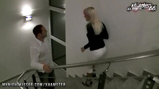 Nightkiss66 - mit MUMMY im Treppenhaus rumgefickt