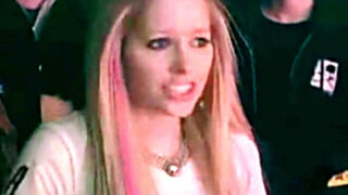 Avril Lavigne - Making of 'Gf' (Jaw-Dropping)