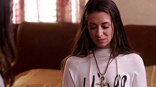Jelena Jensen has a sexy stepdaughter to face-sit