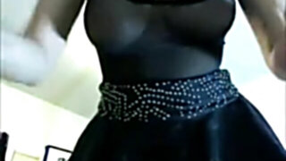 Mommy wants you to idolize