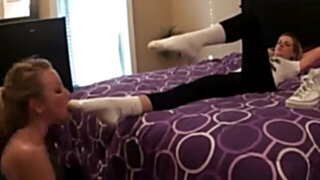 sapphic socks smelling