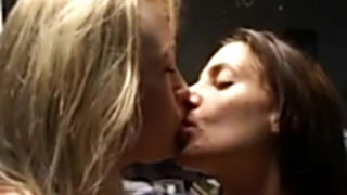 Anneke amp katya 1 of 2