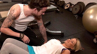 Stacked blonde wants to get fucked after a workout