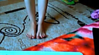 Teenage Giantess Dame Dom Feet Trample