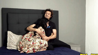 Desi woman with a fantastic ass gets rocked by an Indian