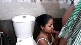 Indian cutie with natural tits gets frisky in the toilet