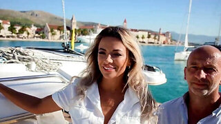 Boat bang with a big boobs blonde who seeks hard sex