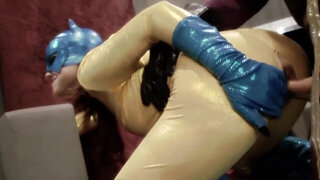 Masked beauty feels endless inches in her tight muff
