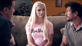 Stepdaughter in great shape ends up in a DP fuck session