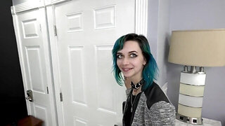 Tiny tits goth girl is showing her masturbation skills too