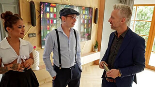 While these two talk, I want to suck your hard dick off!