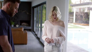 Blondie wants to get fucked in missionary in this one
