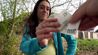 Big booty girl is taking the money and has sex