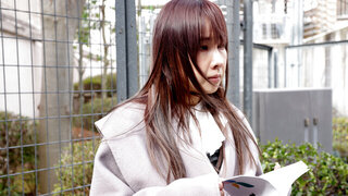 Asian babe shows great abs and pussy during hot riding