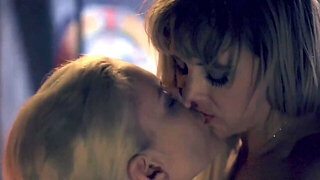 Lustful lezzies Cherie DeVille and Kenna James fuck hard