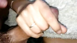 Femme pute soumise chatte poilue