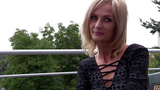 Jenny Smart moans while playing with a Hitachi magic wand