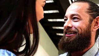 Alyx Star looks great in her star making performance