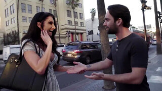 Silvia Saige lets Logan Pierce play with her feet