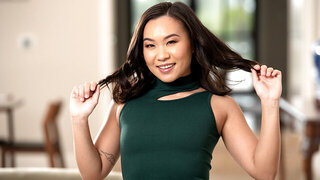 Serene Siren fucking Kimmy Kimm with her strap-on cock