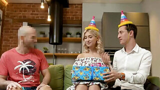 Russian guy lets stranger analyze girlfriend for money