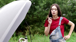 Arwen Gold gets her hiker hole blasted with intensity