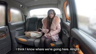 Kinky college girl gets her vag blasted in the backseat