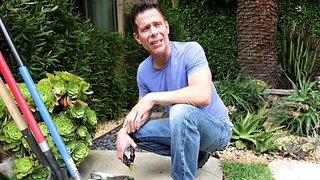 Chloe Surreal seduces the landscaper into fucking