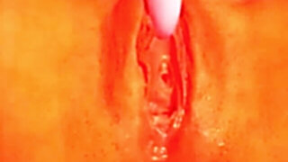 Very raw squiting web webcam pussy (close up)
