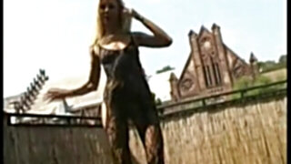 Flexi fetish gal sandy