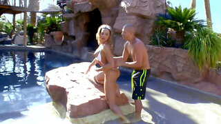 Curvy chick and her friend have unforgettable sex in pool