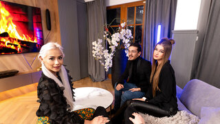 Heart stopping sexy brunette with little tits and a hungry pussy