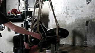 libertine fetish en latex en confine limit restrain bondage shibari hog tied Restrict Restrain Bondage & Discipline