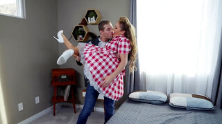 Butted MILF needs man to fuck pussy thus cooling her down