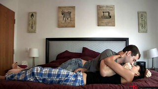 Photographer MILF seduces guest then gets fucked hard on bed