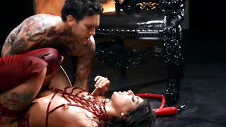 Gorgeous babe Gina Valentina enjoys being brutally fucked