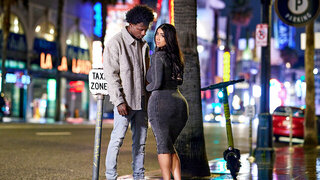 Violet Myers is as curvy and kinky as it fucking gets