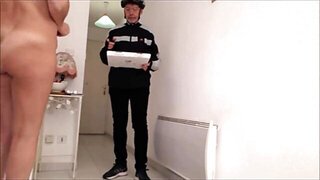 Pizza delivery man meets eccentric and naked mature