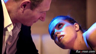 Soumission anale intense de Manon Martin HD