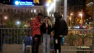 Nata Gold inviting two b lack men for an MFM sesh