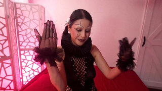 Lovely chick looks artsy in this blowjob video