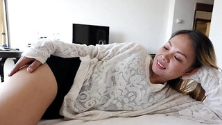 Hotel room fuck with a girl who knows what to do with a dick