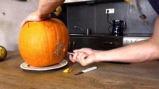 Stepson sexing up a MILF during their Halloween preparations