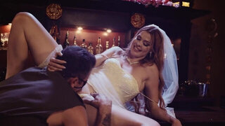 Gothy fuck scene with a redheaded bride and eyepatch guy