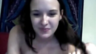 Teen woman nude, stroking and sexting