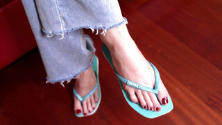 Christina Sage wants to get you hard by using her feet